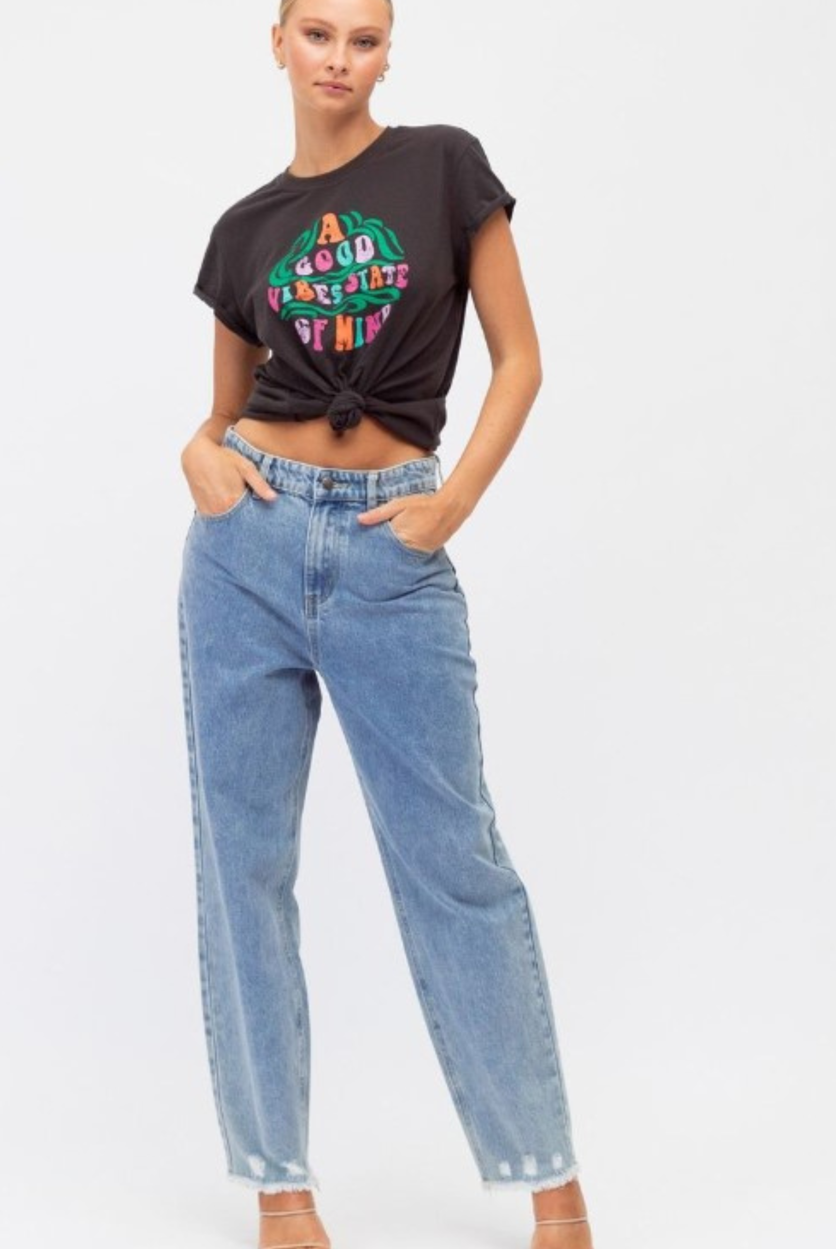 Washed black tee with Good Vibes Motif