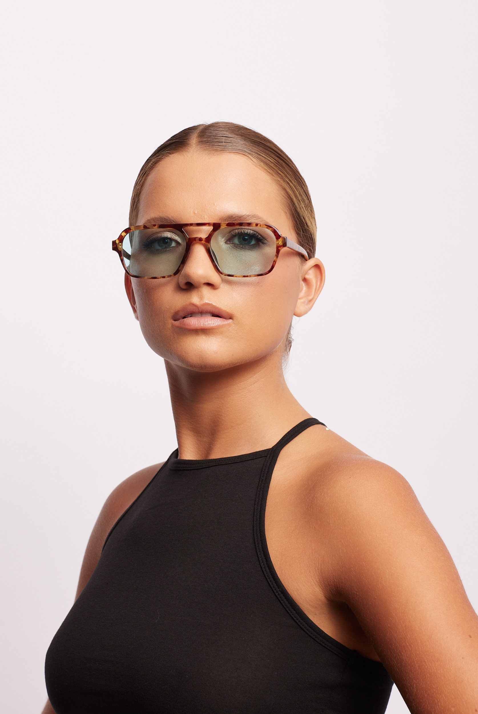 Tomorrow land blue sunglasses with turtle frames