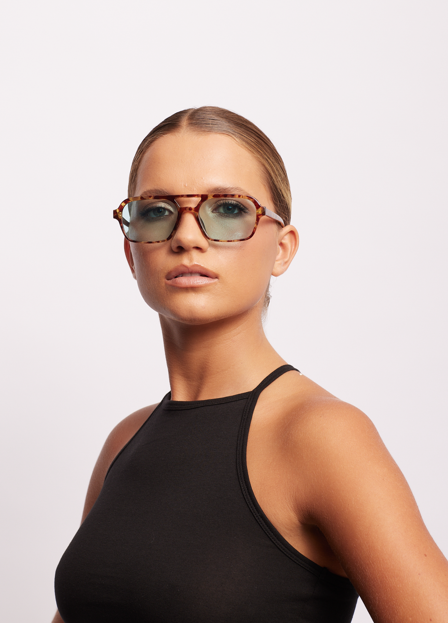 Tomorrow land blue sunglasses with turtle frames