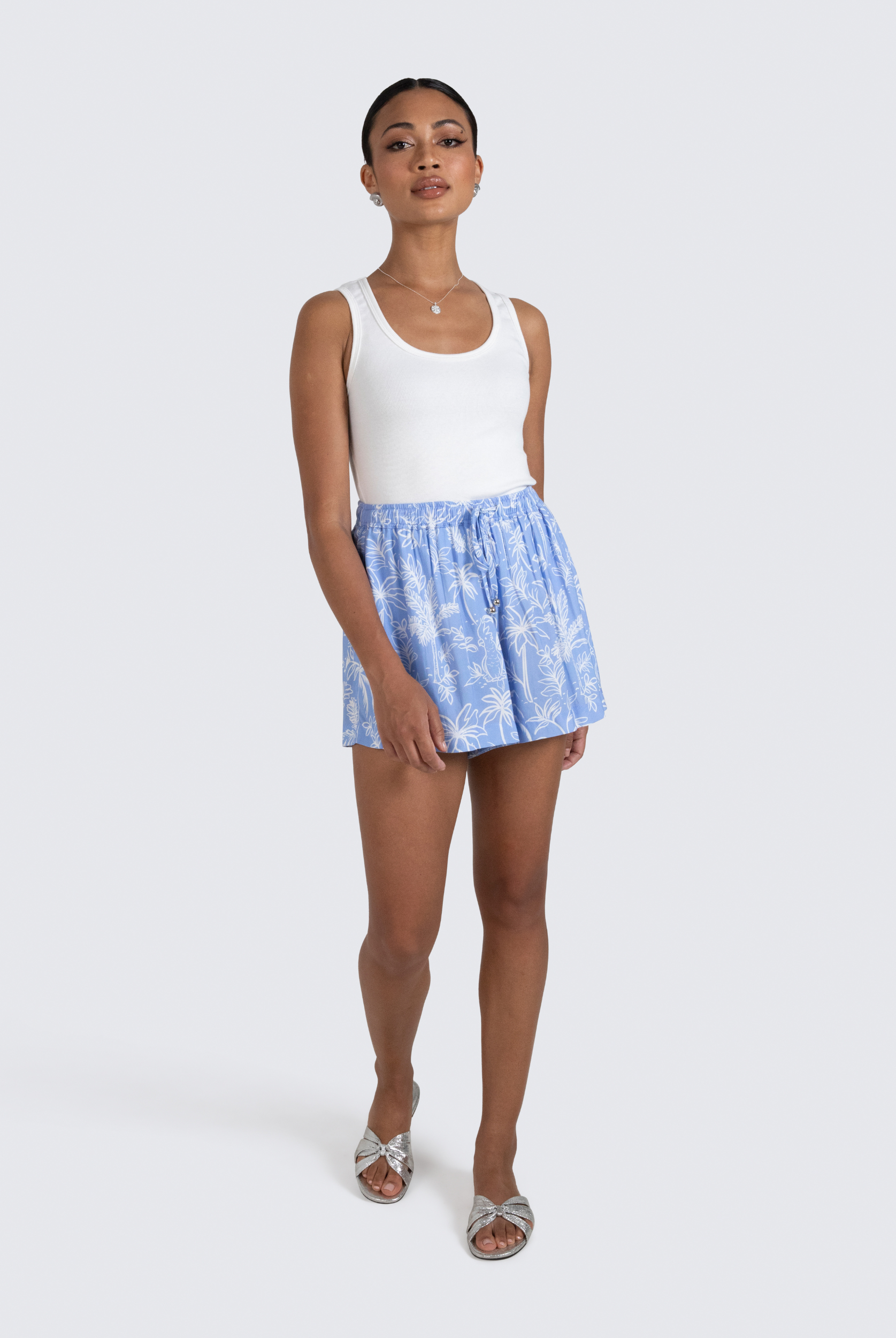 Lizzie printed woven shorts in the Sentosa Print