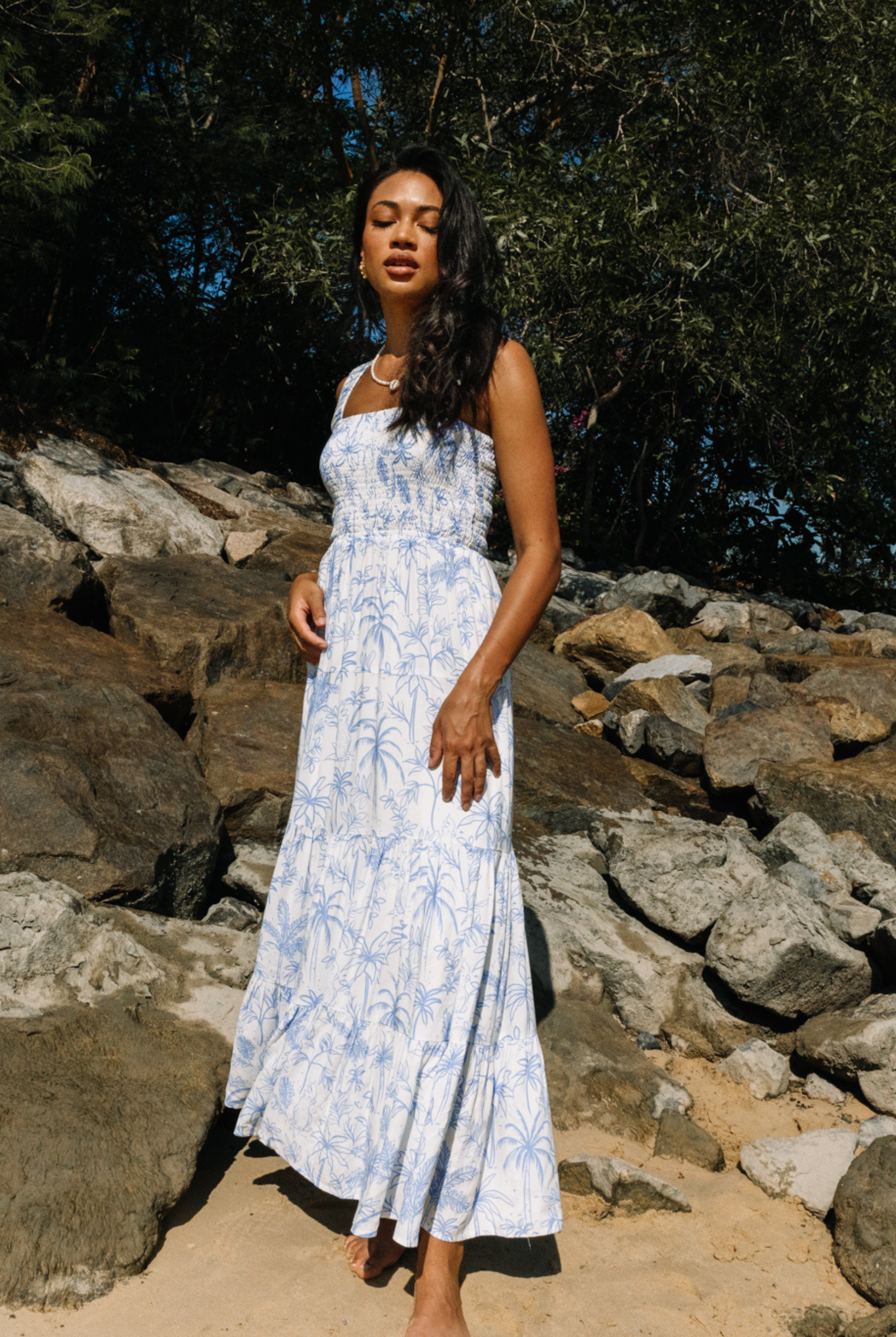 ESTL Katerina Maxi Dress in Blue and white print maxi dress