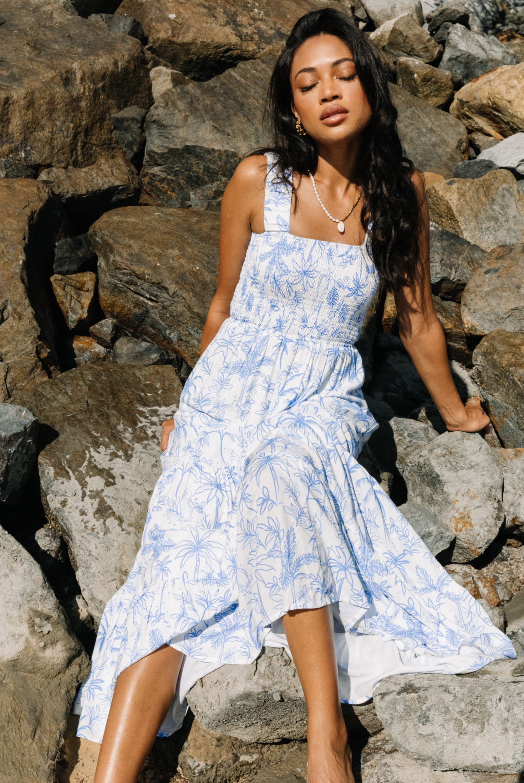 ESTL Katerina Maxi Dress in Blue and white print maxi dress