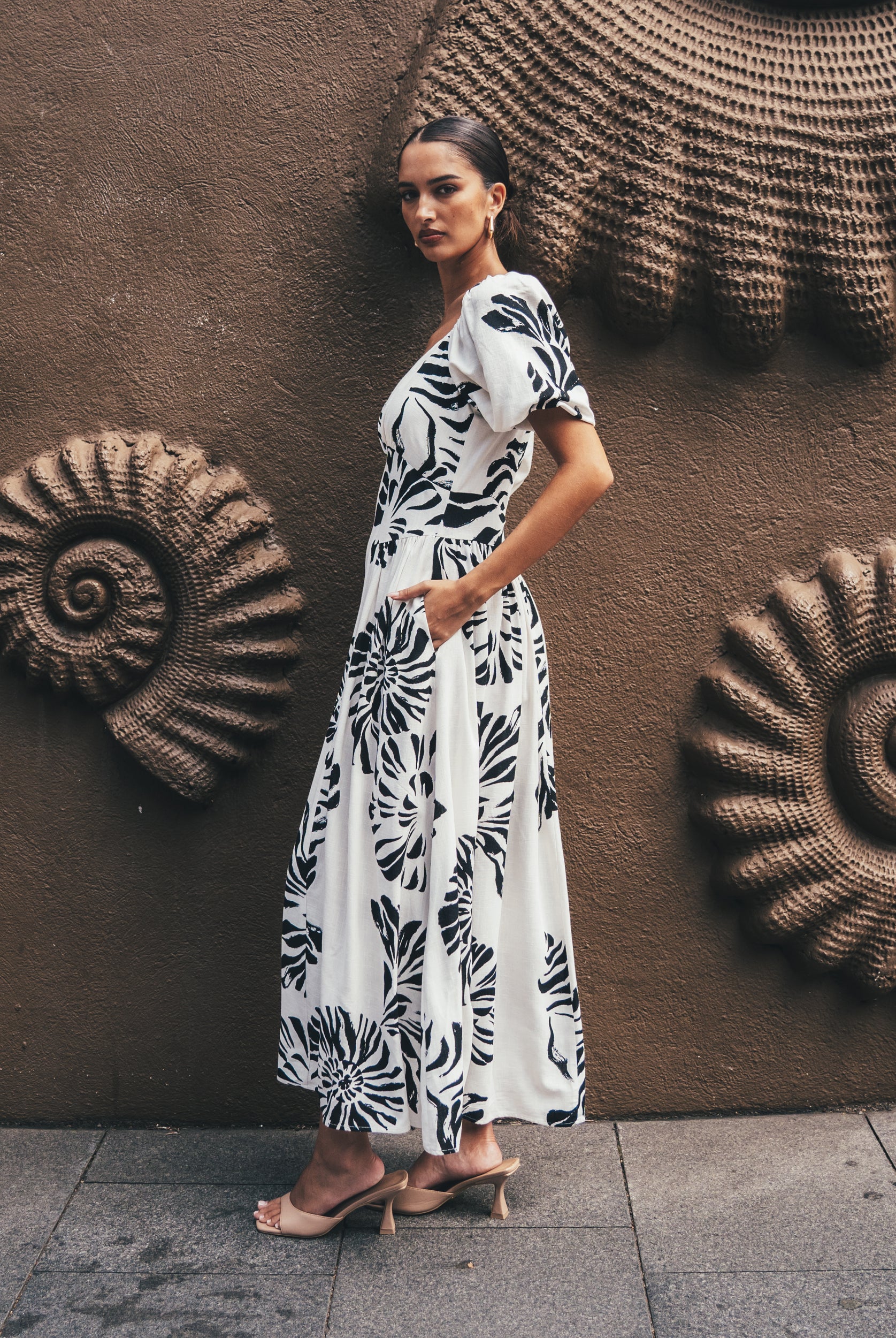 Black and white floral linen rayon dress from White Closet
