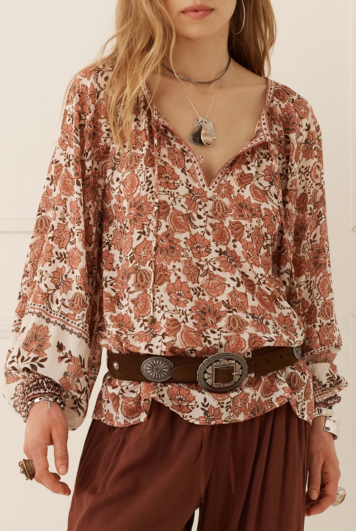 Spell Clandestine Suede Belt in Chocolate