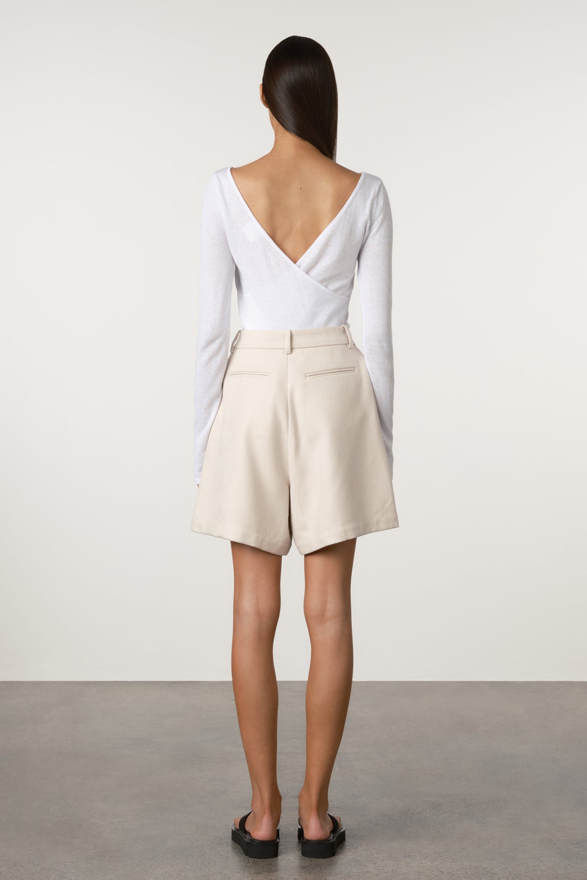 Tailored Short in Husk Zulu & Zephyr