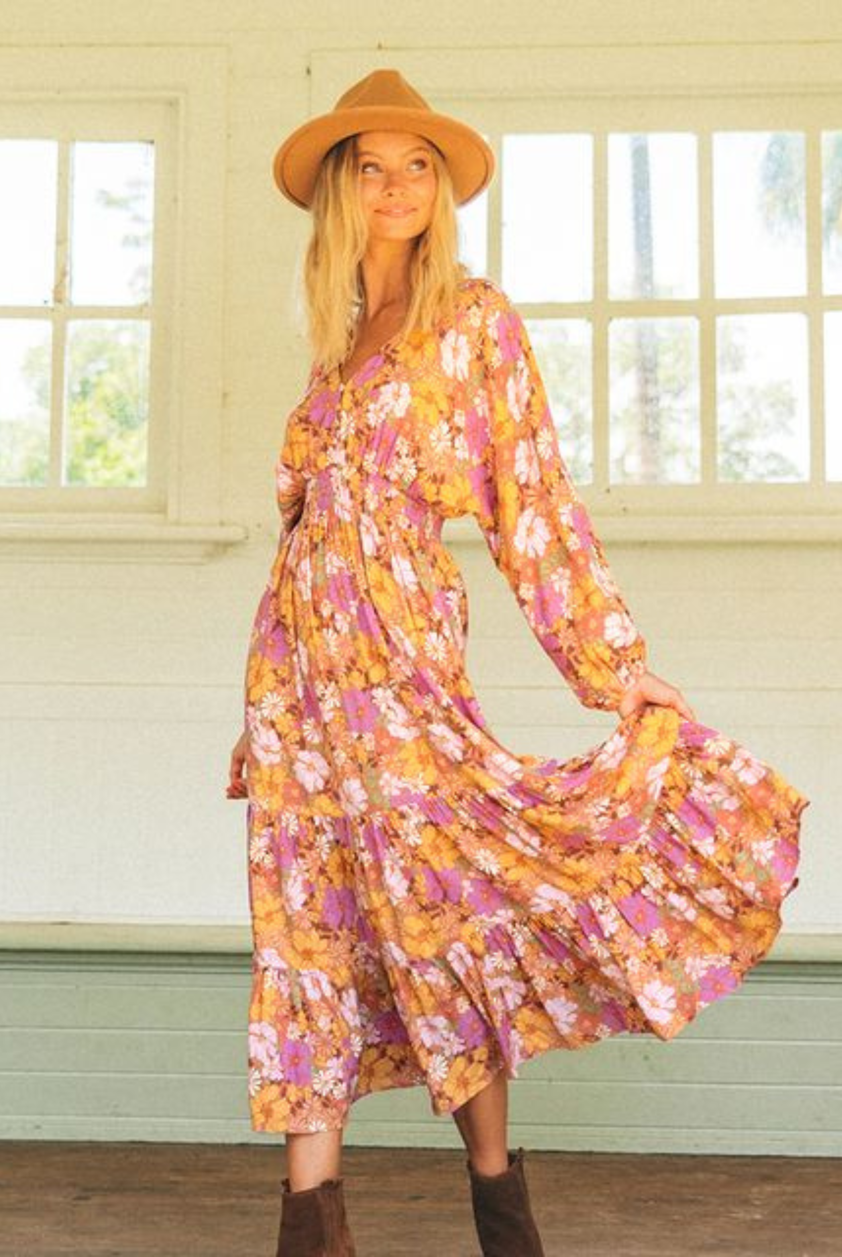 Midi Dress Annalise the perfect winter floral dress