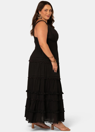 Curve model wearing the Malibu Maxi Dress from The Poetic Gypsy