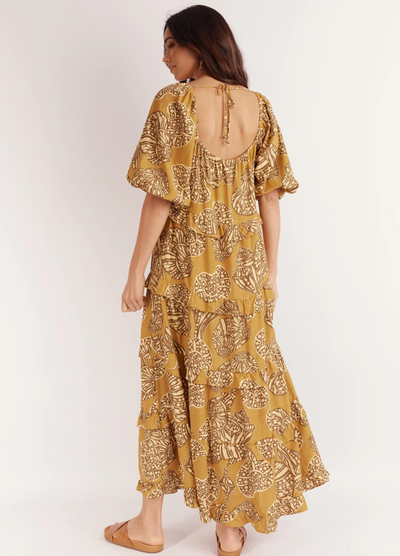 Maxi Dress with tiering in gorgeous seashell neutral print