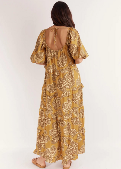 Maxi Dress with tiering in gorgeous seashell neutral print