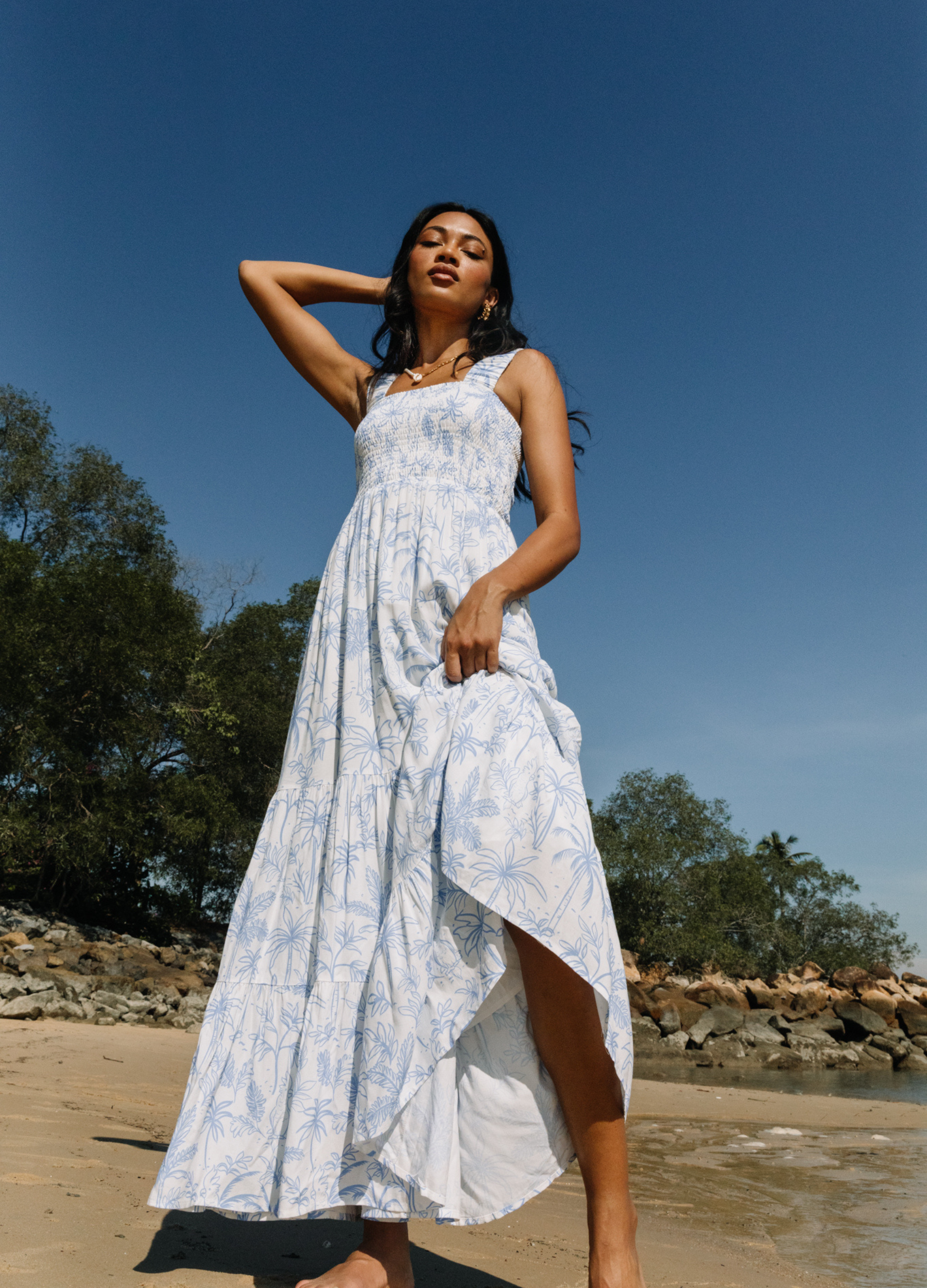 ESTL Katerina Maxi Dress in Blue and white print maxi dress