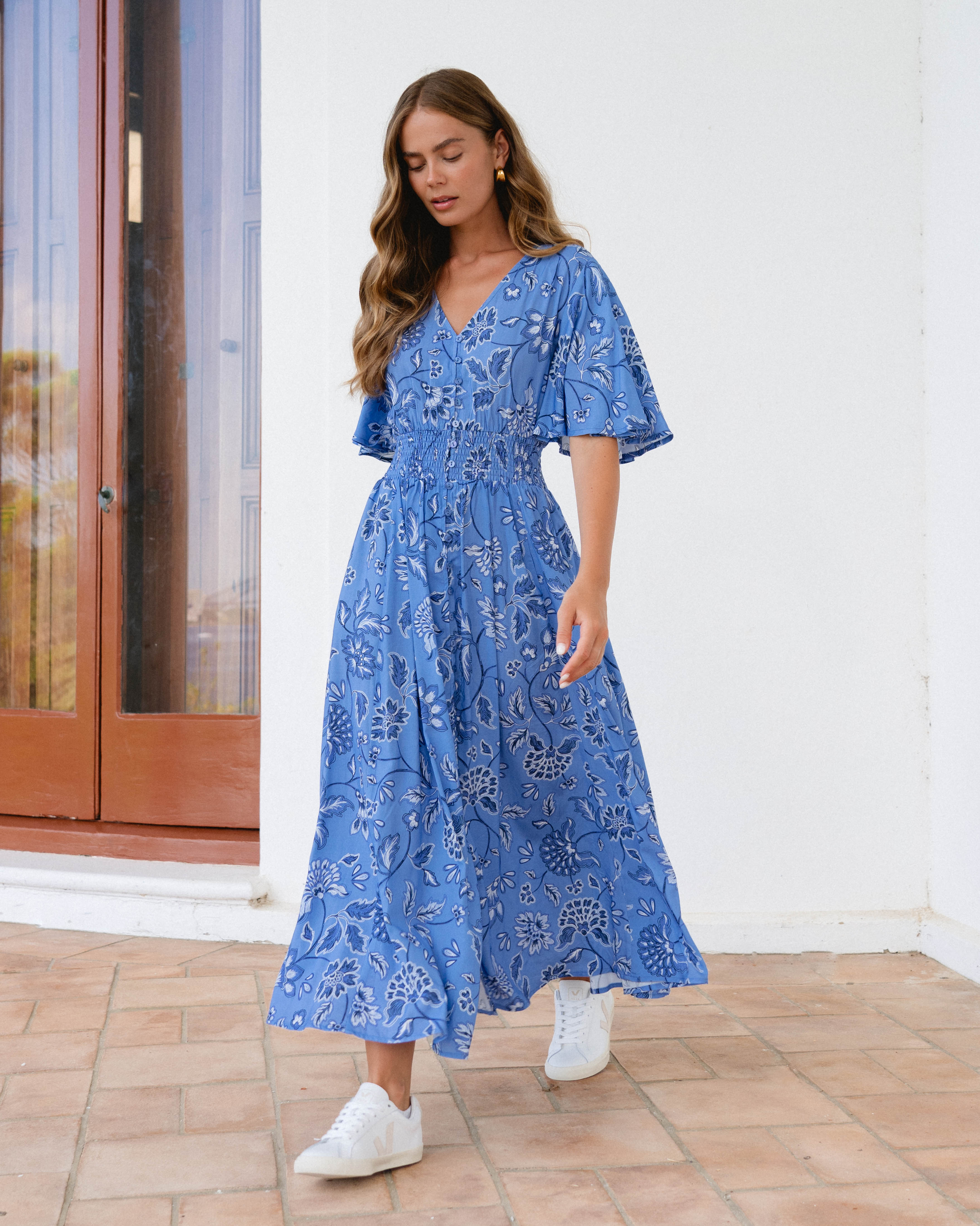 Blue and white maxi dress in floral print