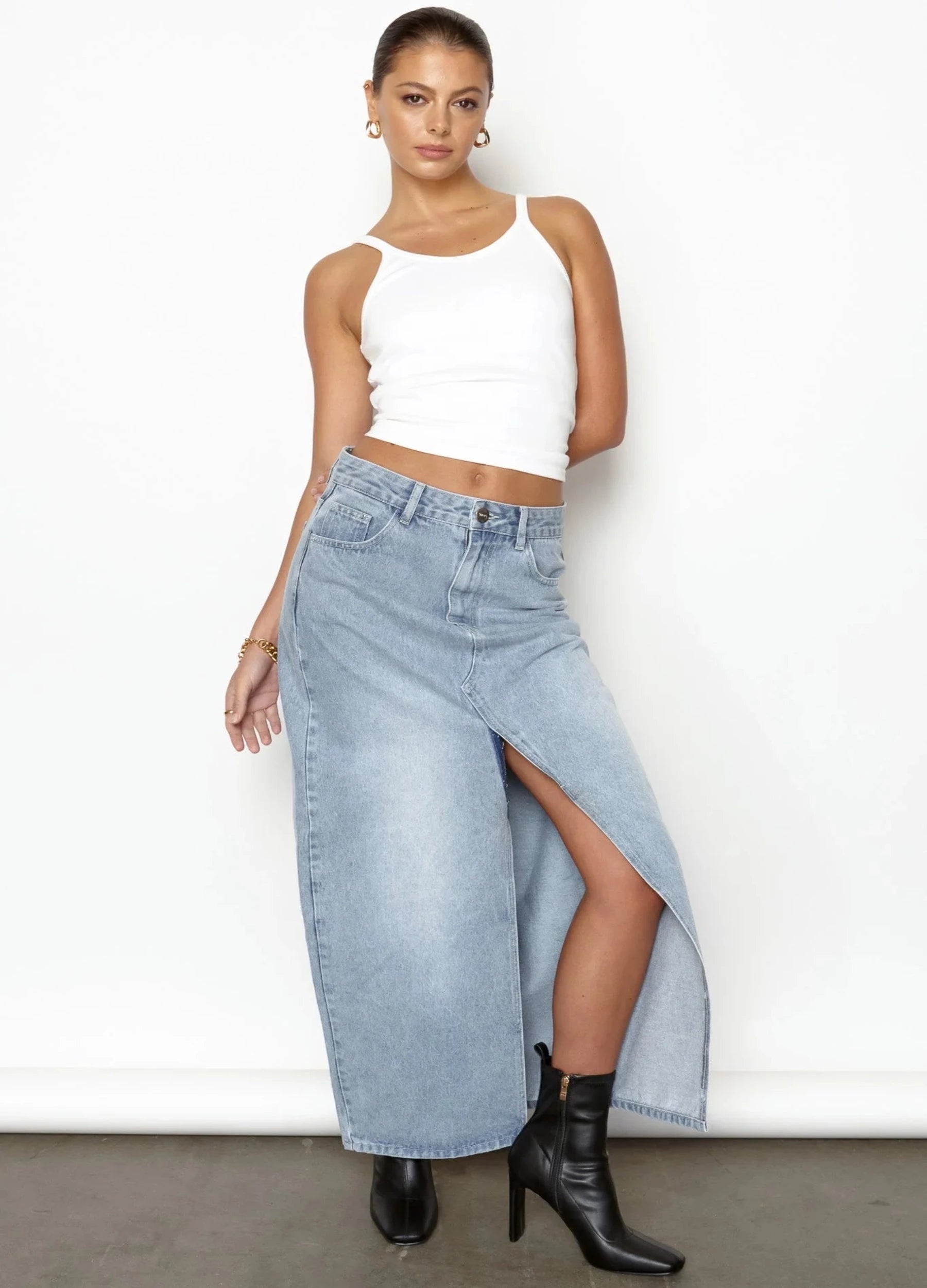 The Nila Denim Midi Skirt from SNDYS