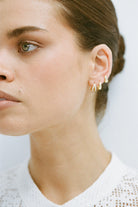 Double hoop sleeper with diamonds and gold plater S925