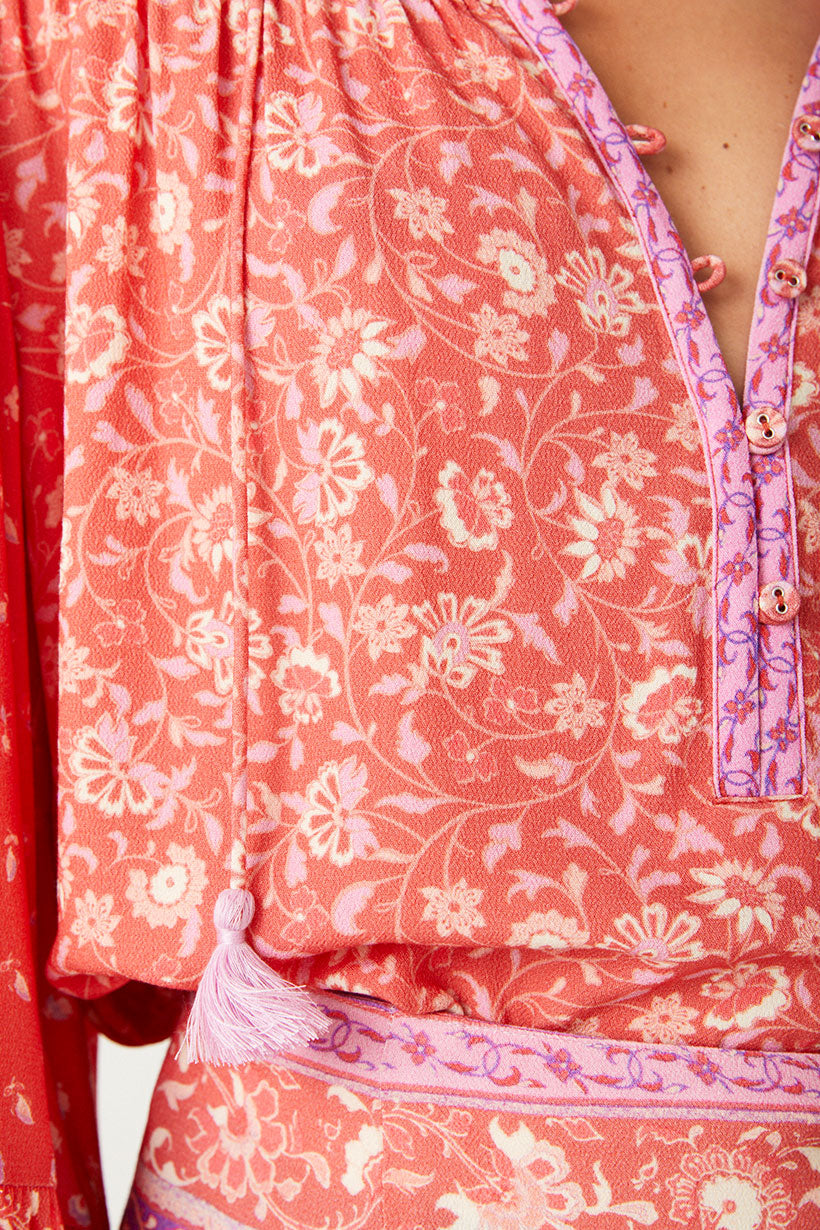 Sunshine Bandit Blouse in Cayenne with elasticated cuff and covered buttons
