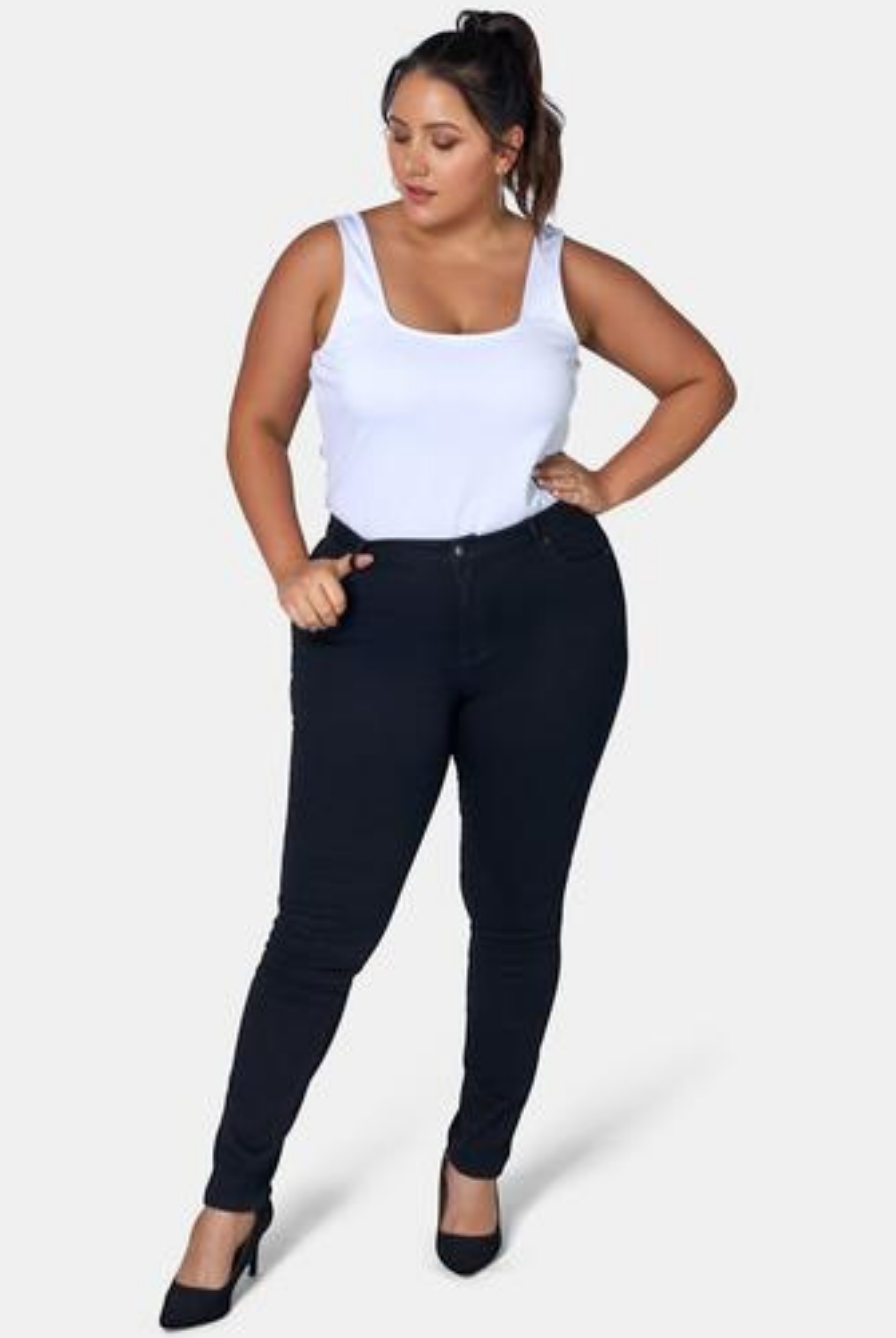 Black Skinny Jean shot on curve model