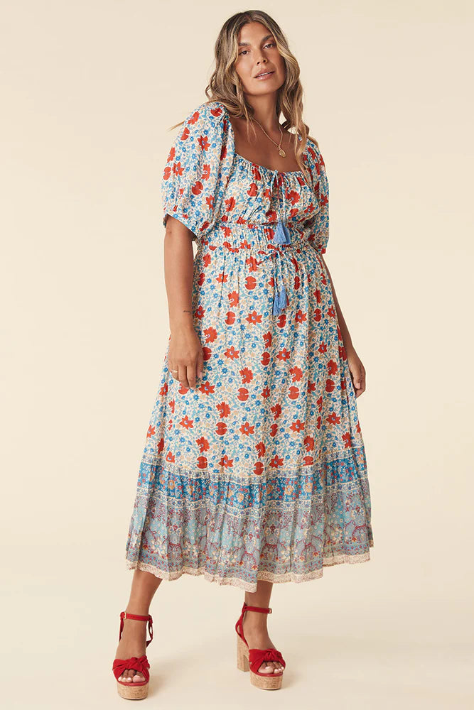 Curve Model wearing the Village Dress