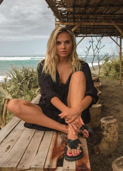 Model wearing the Dallas slides